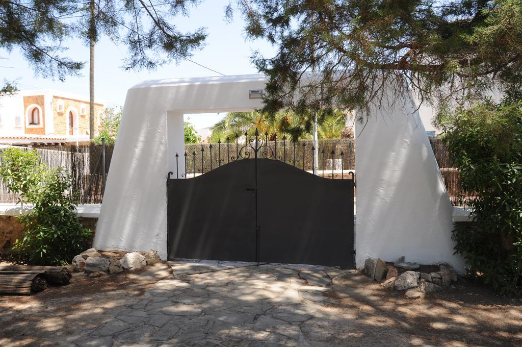 Chalet Torralba - Villa At Hotel Osiris San Antonio (Ibiza) Exterior foto